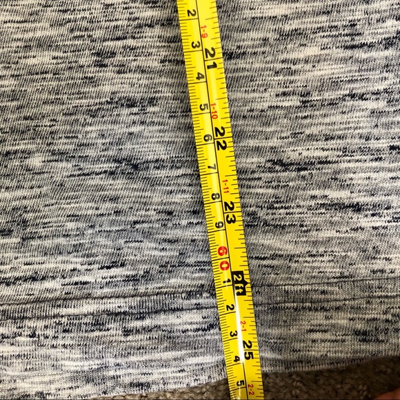 PD&C Gray 100% Cotton T-shirt Medium - Picture 8 of 9